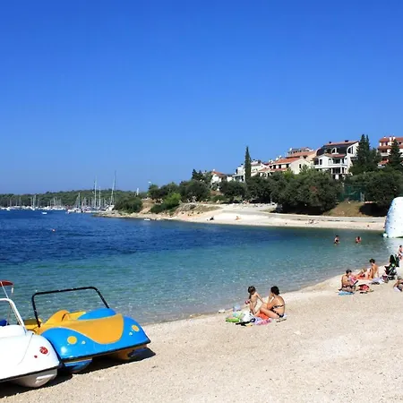 Appartement By The Sea Pjescana Uvala, - 20800 *